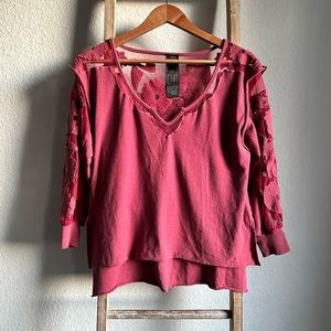 Free People New Romantics Lace Inlay Sweatshirt sz: Small